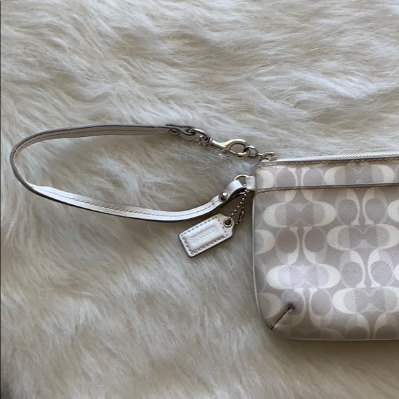 Coach | white patent leather monogram wristlet - Picture 2 of 16